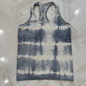 lululemon athletica Women's Gray and White Tie-Dye Racerback Tank